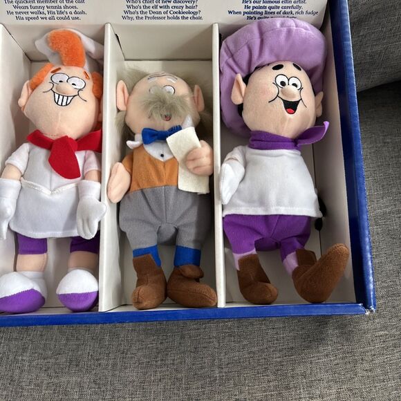 Keebler Elves Commemorative Set Elfin Bean Doll Collectibles 2000 2nd Edition - Picture 7 of 7